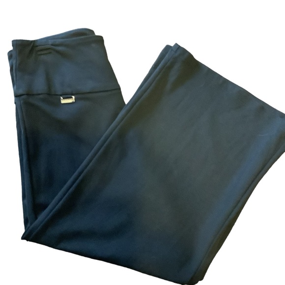 Peck & Peck Women’s Gaucho Length 22.5” Upscale Professional Flowy Pants. - Picture 5 of 7